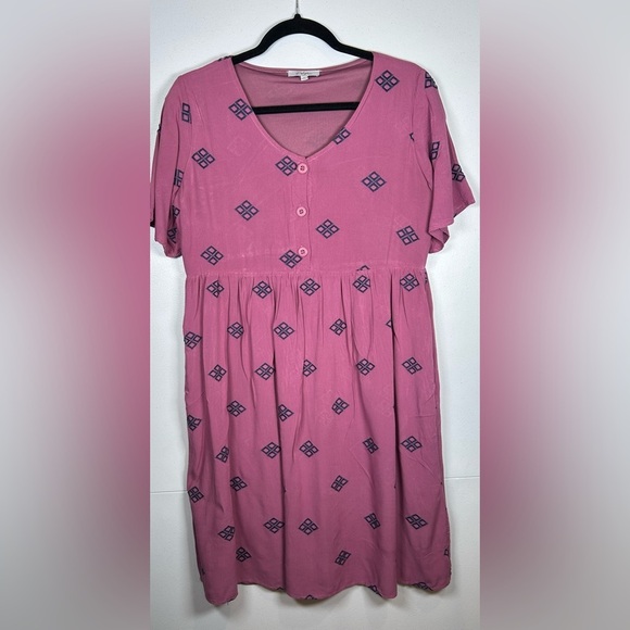 Polagram Pink Midi Dress with Navy Blue Pattern. VNeck. Short Sleeves. S… - Picture 1 of 8